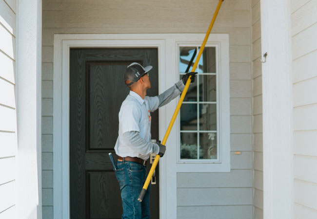 Tech sweeping entryway door